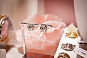 wedding jewekry wedding vendors wedding tips